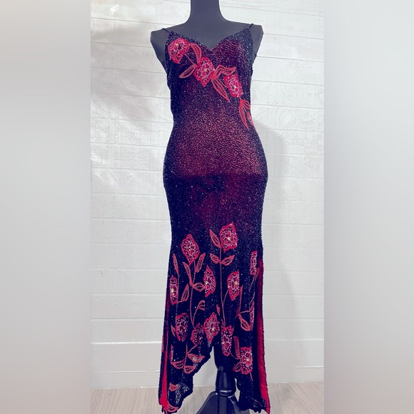 Spectacular Embellish Body-con dress - Picture 1 of 10